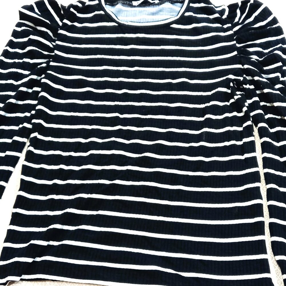 Stripped Top - Picture 2 of 3